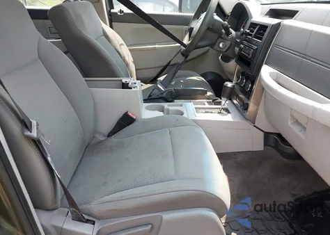 2008 Jeep Liberty Sport z USA, uszkodzony, nr VIN 1J8GN28K28W225541